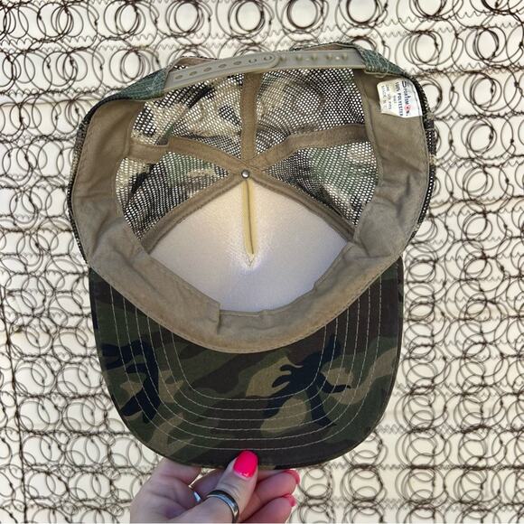Vintage Diamond V Ranch Camo Trucker Hat - Picture 4 of 5